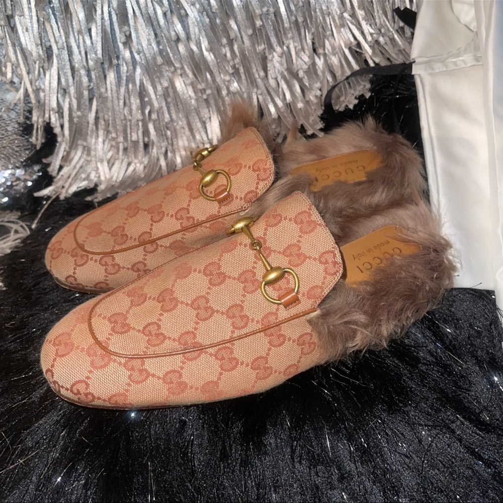 Gucci Princetown w fur MENS  8 Can fit woman’s 11